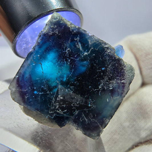 Spécimen de cube de fluorite fantôme, zonal – Nouvelle découverte ! Okorusu, Namibie, 27 x 19 x 21 mm