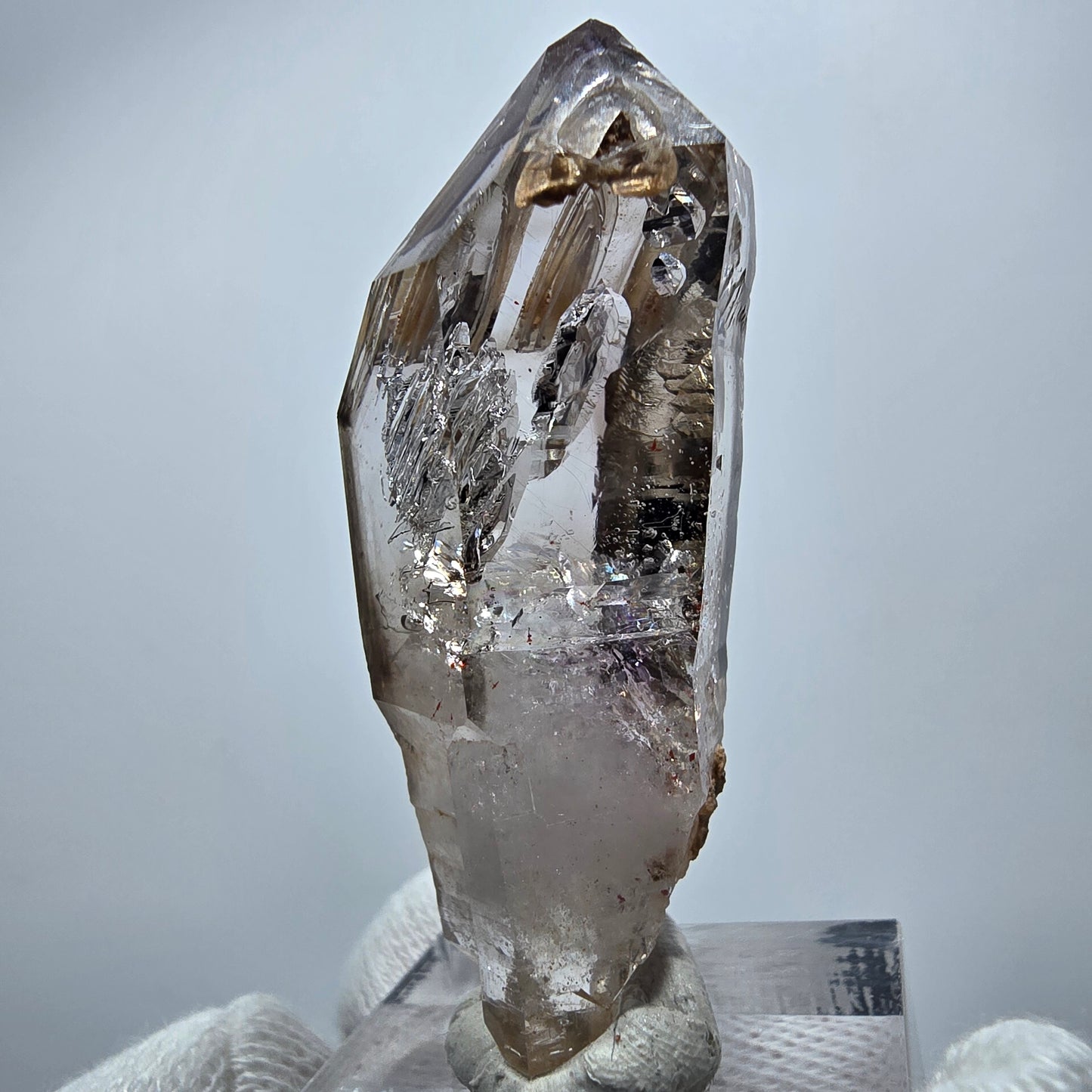 Quartz fumé fantôme transparent DT Scepter Point Goboboseb, Namibie 49 x 17 x 17 mm
