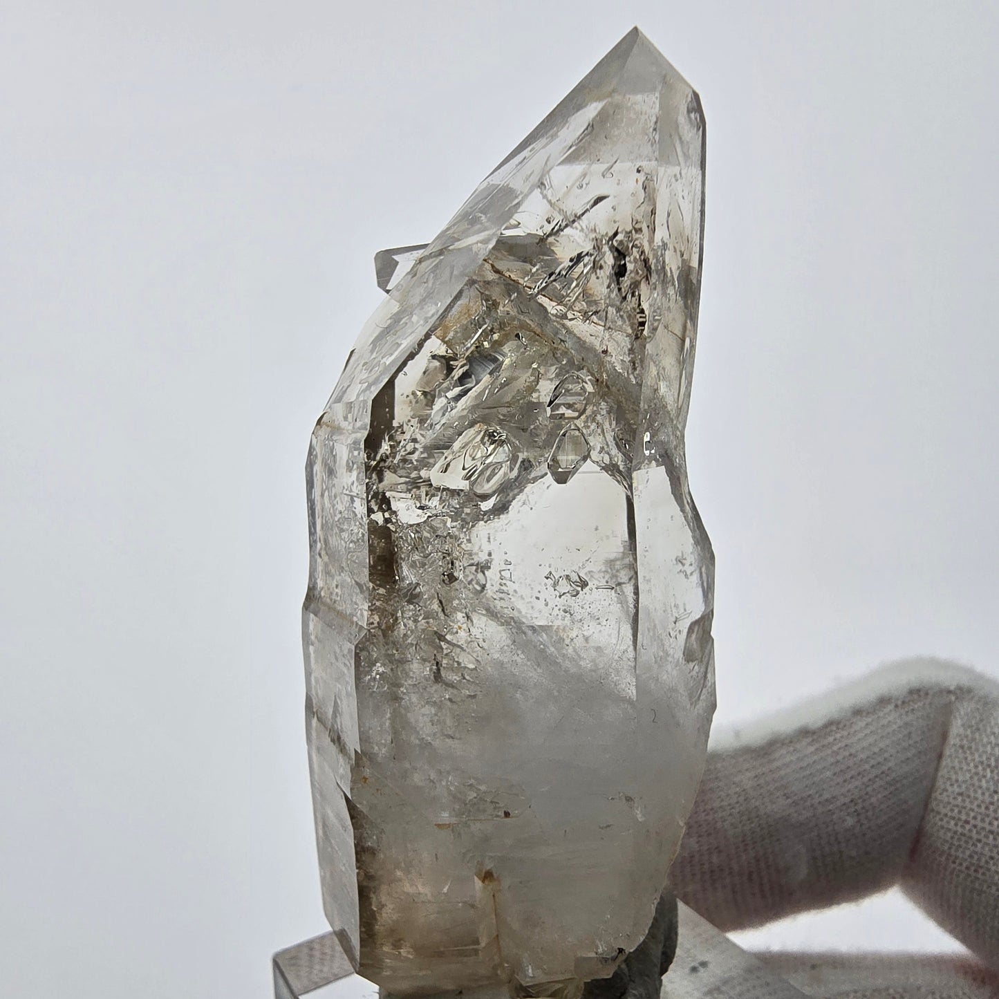 Enhydro Phantom Smoky Quartz Sceptre Tip 3x Bubble Goboboseb, Namibie 61*26*20mm