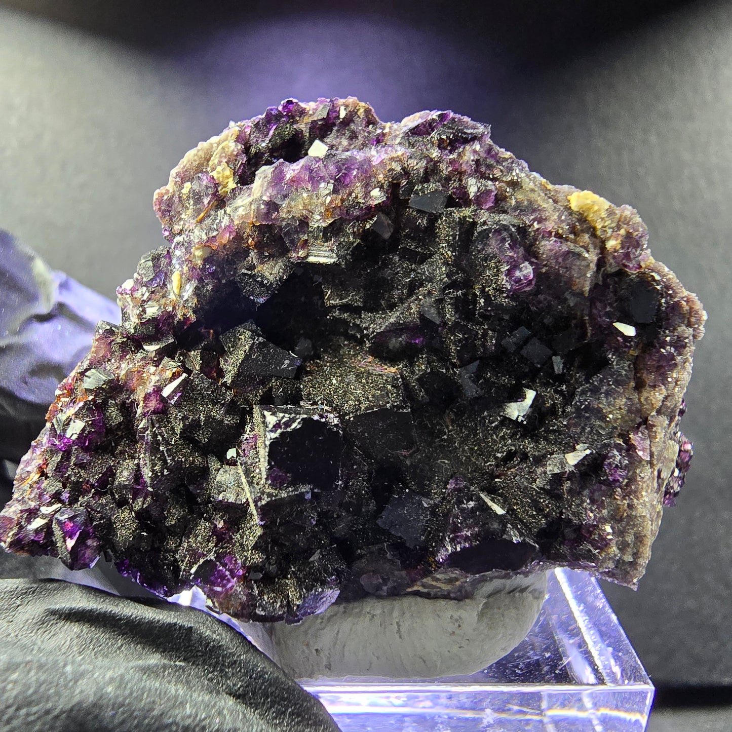 Seltene Fluorit Würfel Stufe lila 43*34*20mm Okorusu, Namibia Mineraliensammlung