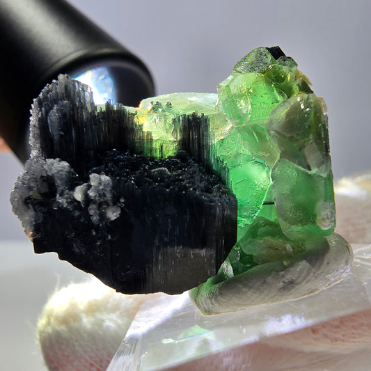 Phantom Fluorit, Schörl Turmalin, Muskovit, Hyalit Stufe Erongo, Namibia 27*25*20mm