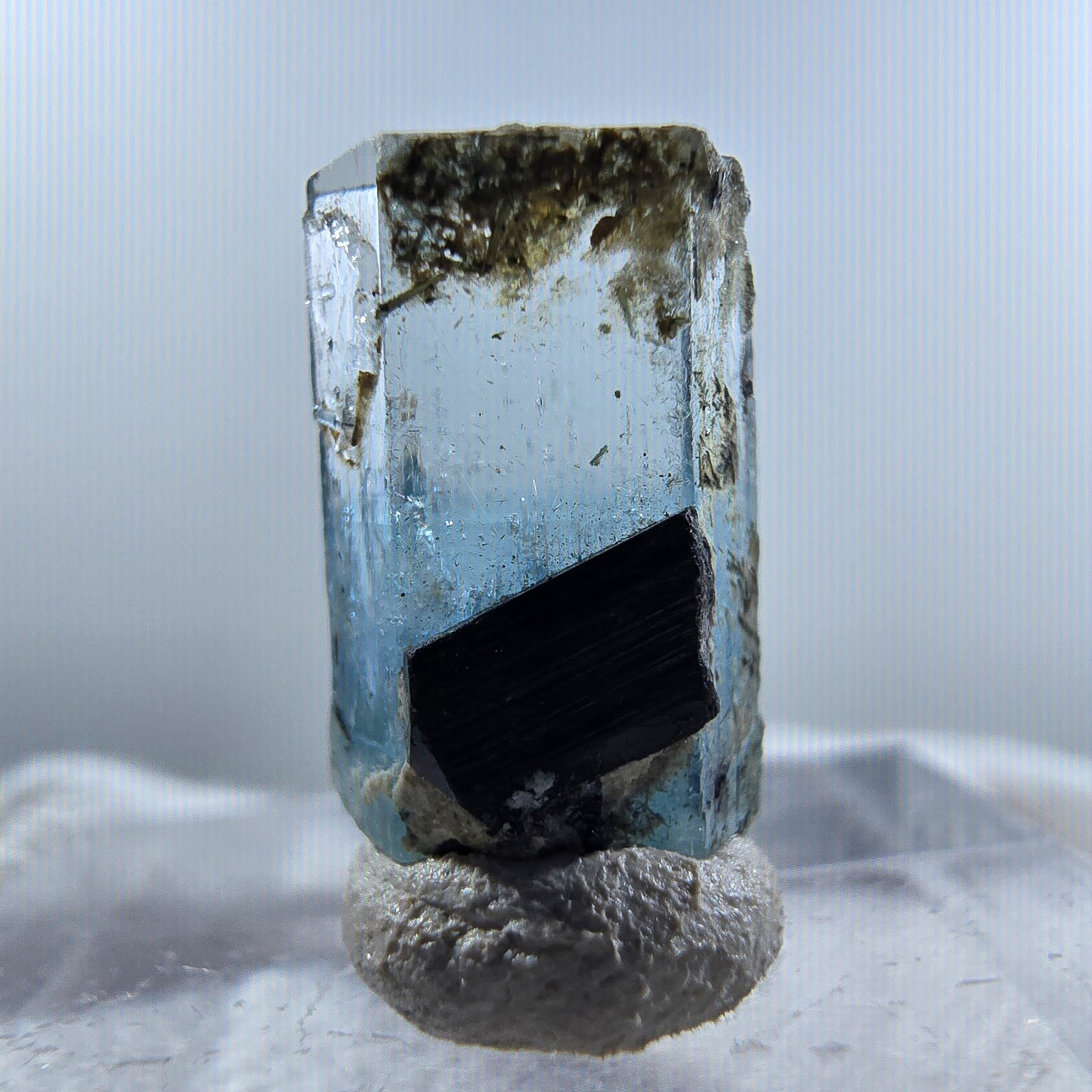 Aigue-marine Setlene, tourmaline Schörl stade Erongo, Namibie 14*9*7mm