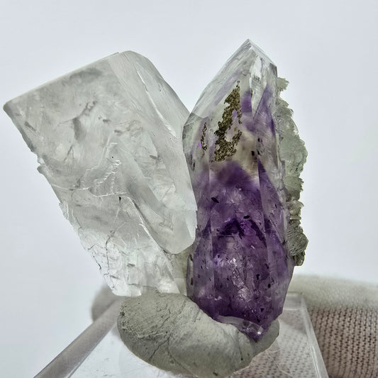 Enhydro Harlequin Améthyste Préhnite UV Calcite Streep Mine Gobo. Namibie 37*31*19mm