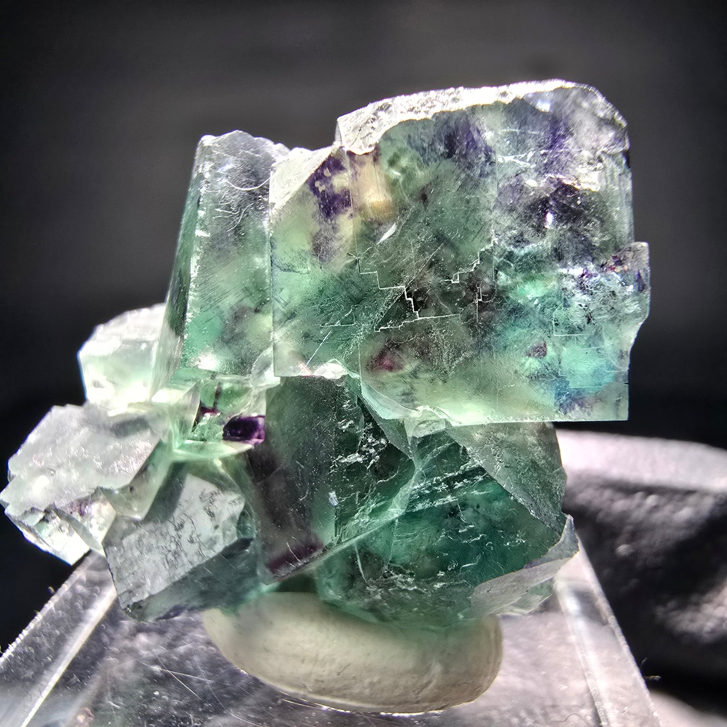 Seltene zonare Phantom Fluorit Würfel Stufe grün lila Okorusu Namibia 29*26*15mm