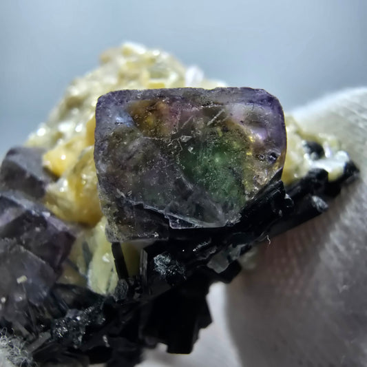 Bunte Phantom Fluorit Würfel Muskovit Schörl Turmalin Erongo, Namibia 41*33*26mm