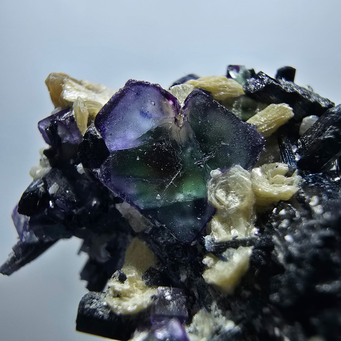 Colorful Phantom Fluorite Cubes Schorl Tourmaline Muscovite Erongo, Namibia 49*34*23mm