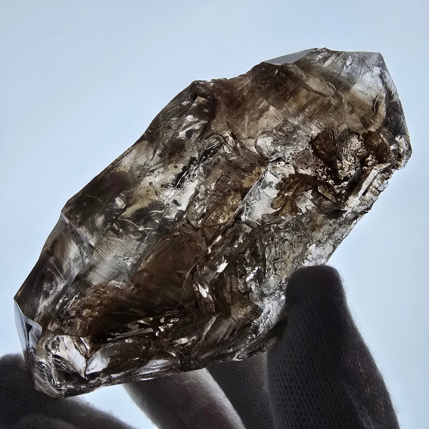 Sceptre DT en quartz fumé squelette Enhydro, 1x pochette Saint-Valentin à bulles, Namibie 126 x 59 x 39 mm