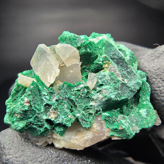Spécimen rare de malachite, vert Kaokoveld, collection minérale 26*23*15mm namibie