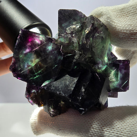 Rare spécimen de cube de fluorite fantôme vert violet zonal Okorusu Namibie 63*53*38mm