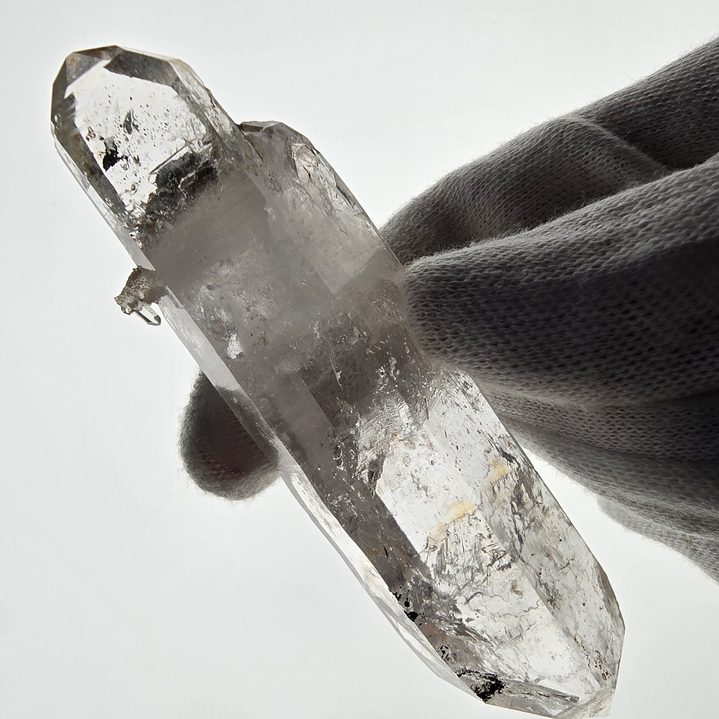 Quartz fumé squelette fantôme lémurien DT, calcite UV Valentine Pocket, Namibie 91 x 26 x 19 mm