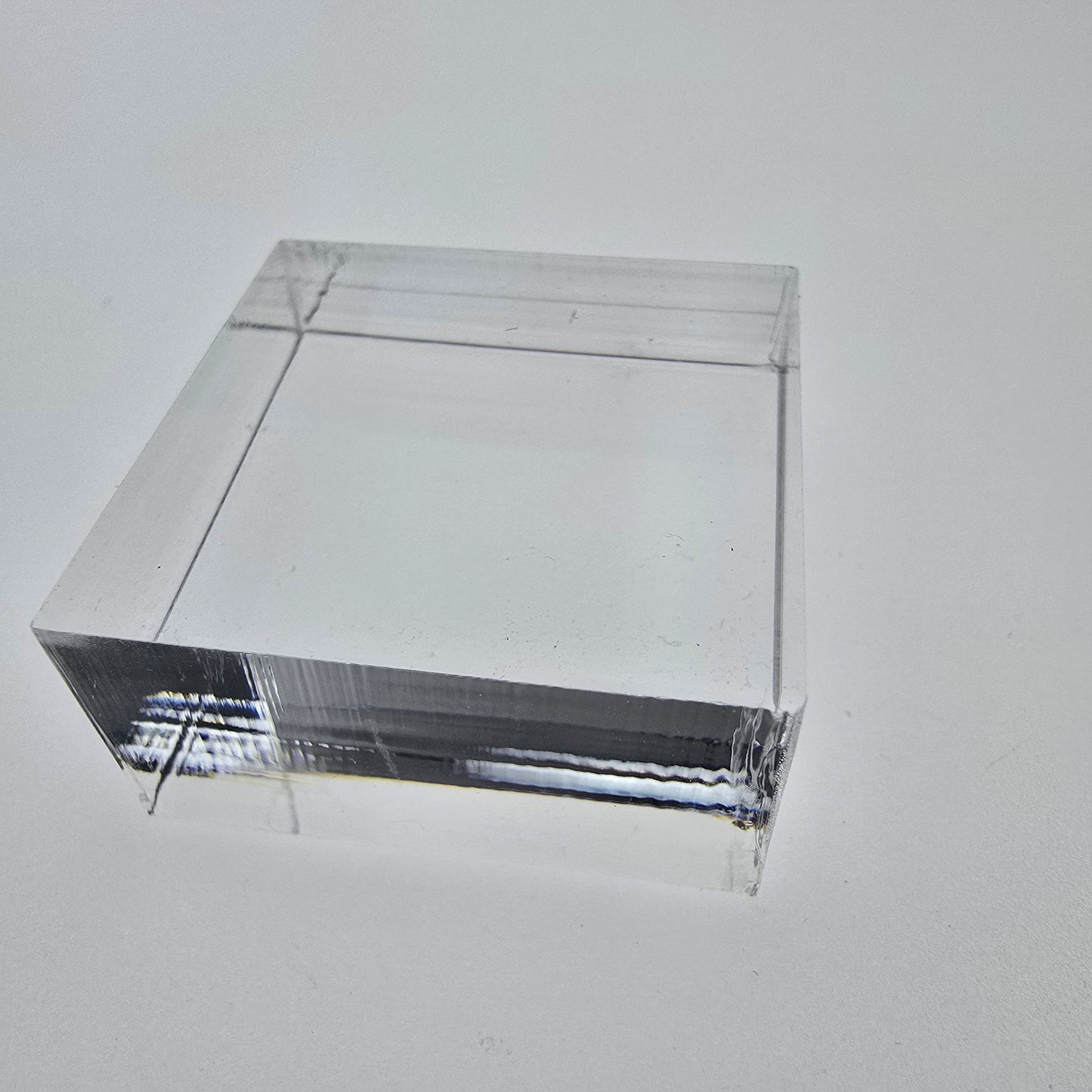 Acrylic base for minerals presentation 30*30*15mm stand plate base clear