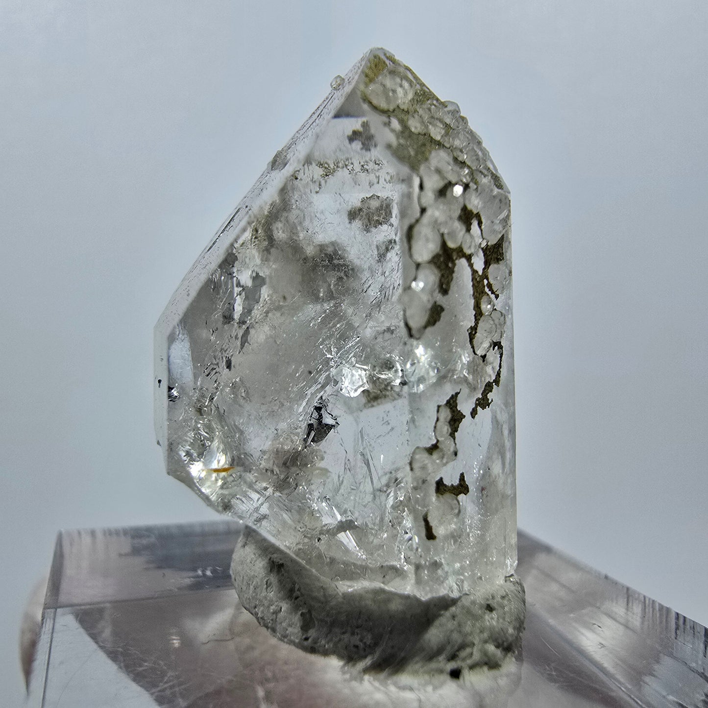Clear Quartz with Analcime Point Streep Mine, Goboboseb, Namibia 26*19*16mm