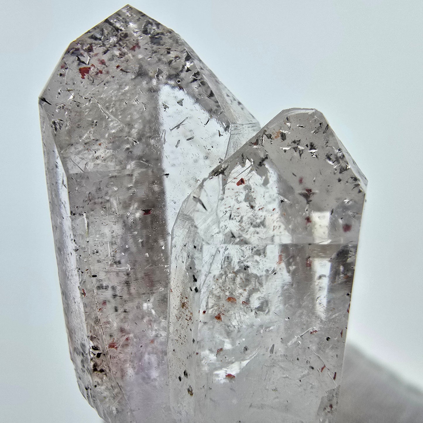Klarer Harlekin Phantom Quarz Kristall Streep Mine, Goboboseb Namibia 50*23*11mm