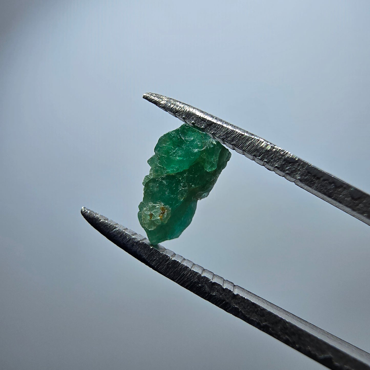 Cristal d'émeraude rare, vert Colombie #7977