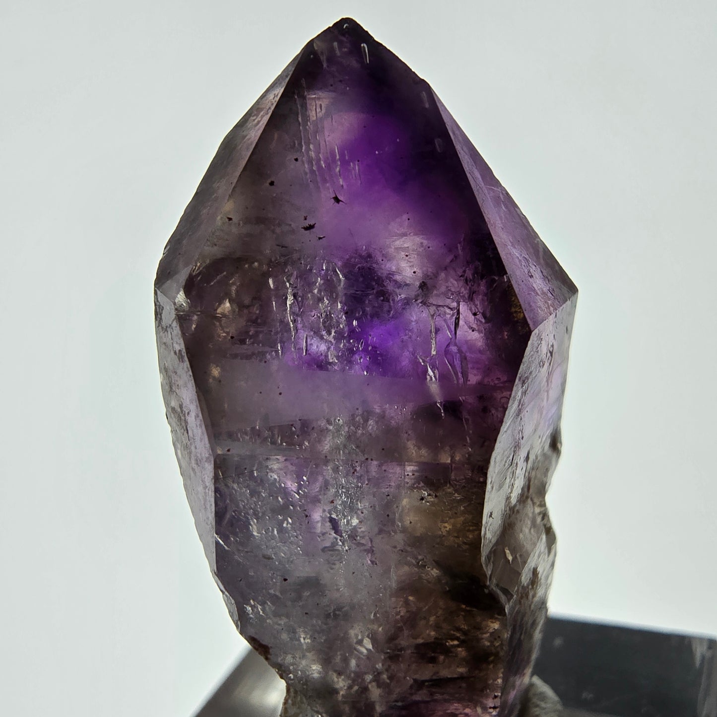 Améthyste fantôme rare DT Scepter Point Brandberg, Namibie 37 x 20 x 16 mm