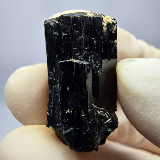 Beautiful Schorl Tourmaline specimen black Erongo, Namibia 24*12*14mm collection