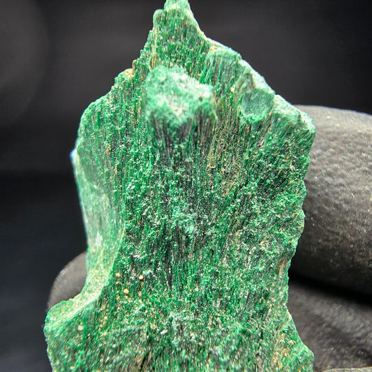 Spécimen rare de malachite, vert Kaokoveld, collection minérale 41*19*18mm namibie