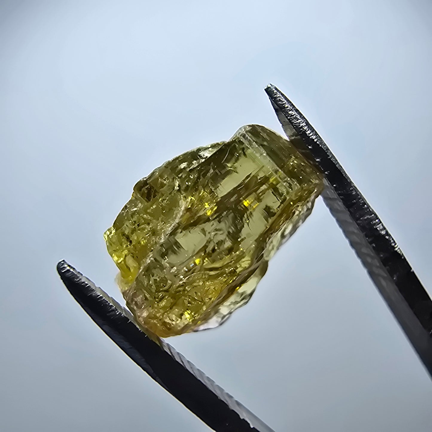 Seltener Verdelith Turmalin Kristall, grün Minas Gerais, Brasilien 11*7*7mm