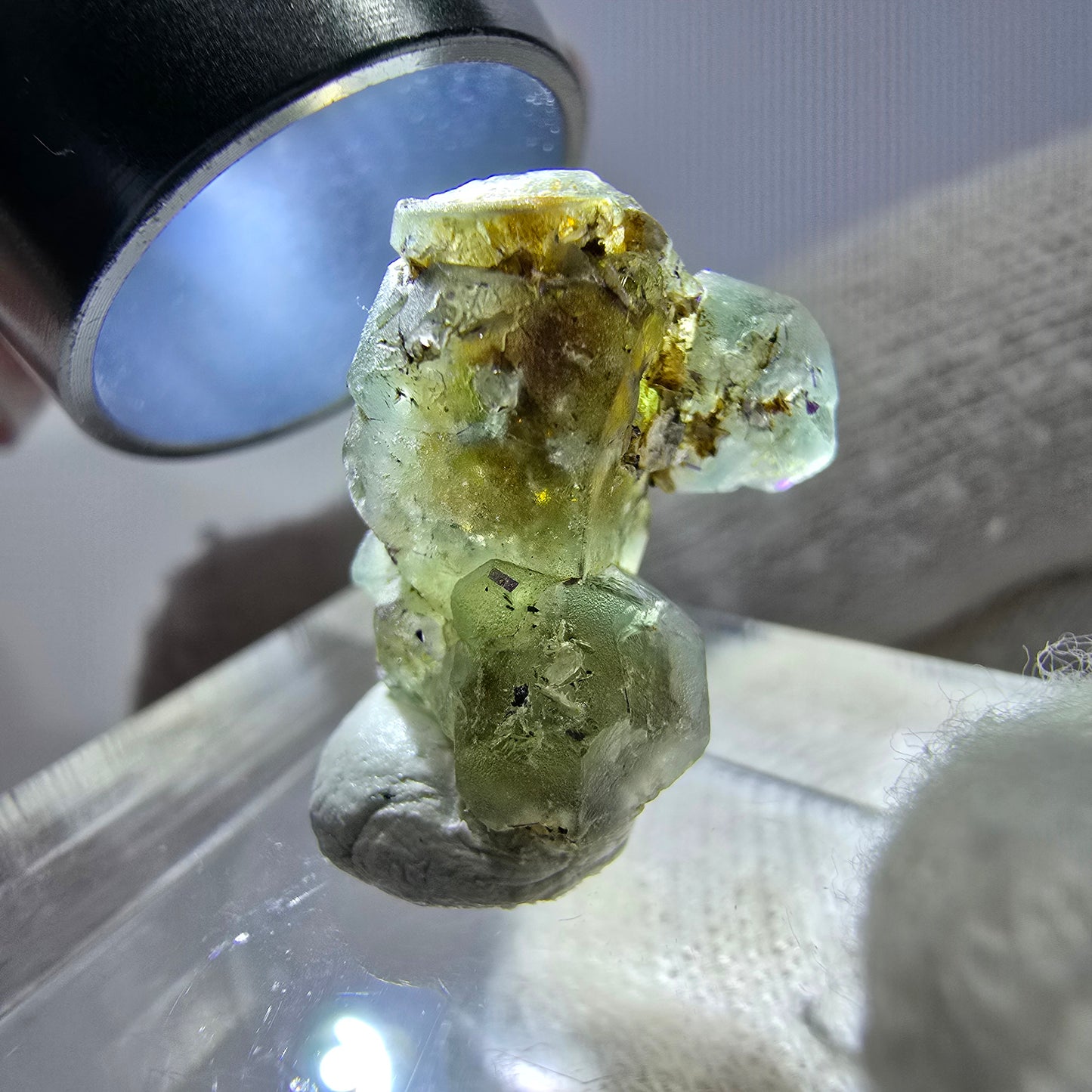 Cube de fluorite fantôme, spécimen de muscovite, Erongo, Namibie, 18 x 14 x 9 mm