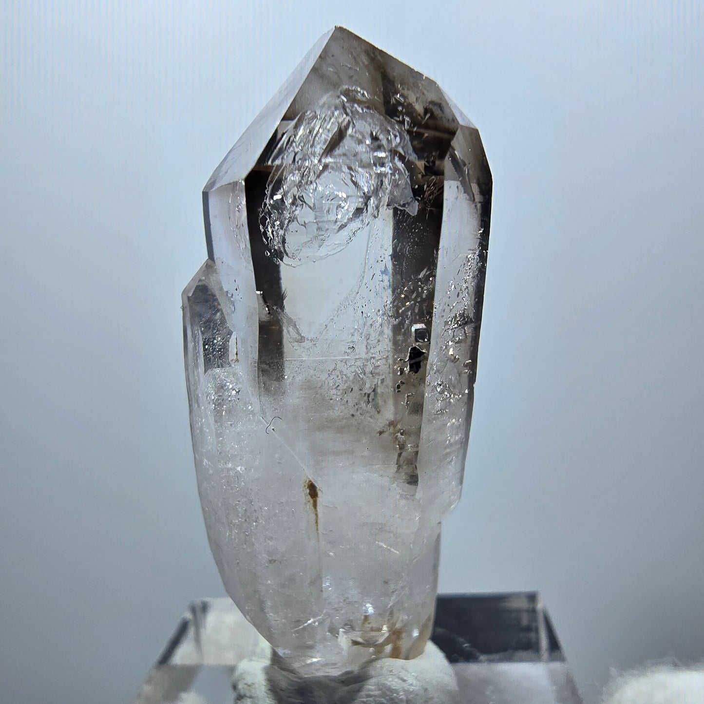 Enhydro Phantom Smoky Quartz Scepter, 2x Bubble Goboboseb, Namibia 39*14*14mm