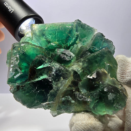 Grand spécimen de cube de fluorite fantôme, vert parqueté Okorusu, Namibie 84*80*40 mm