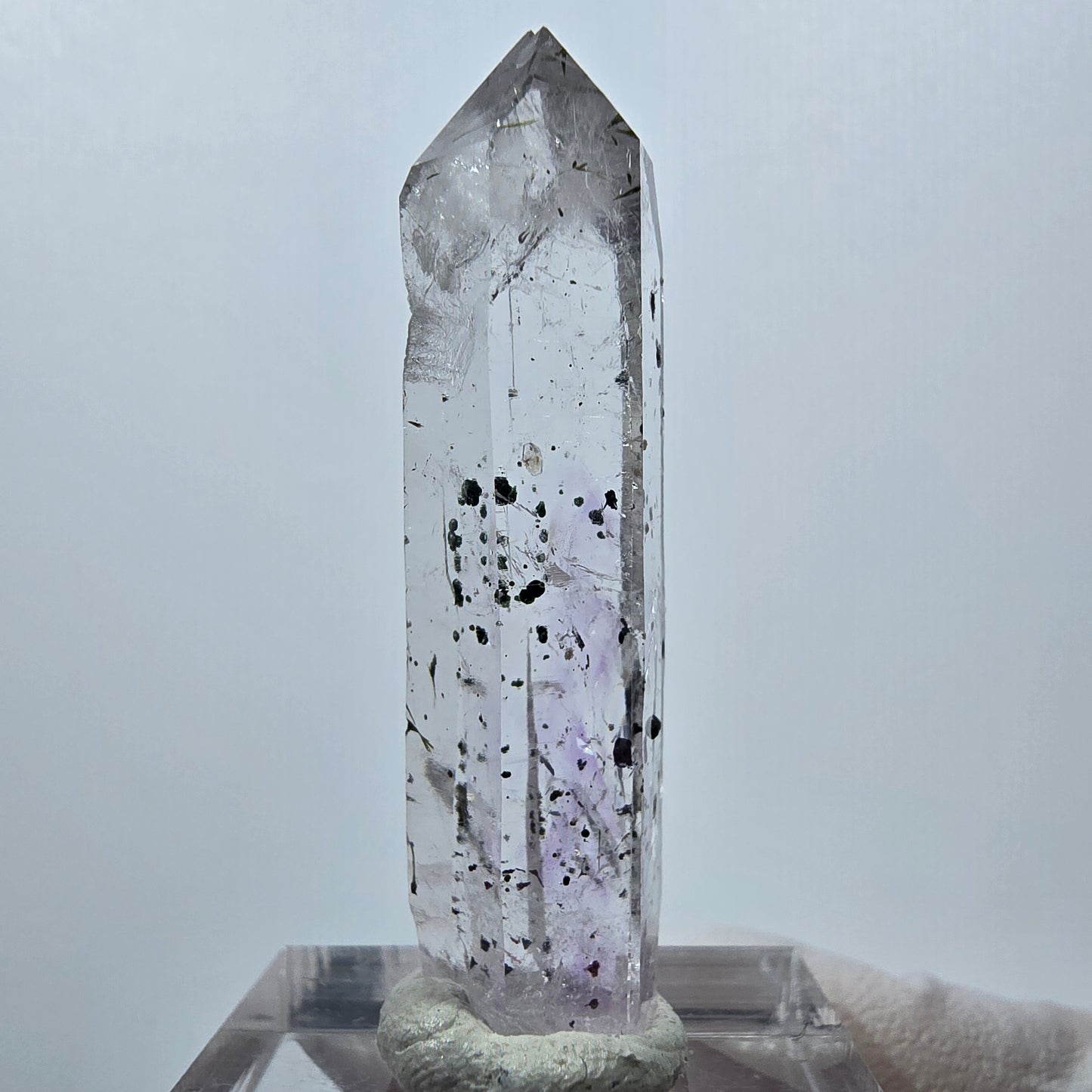 Quartz hématite transparent Point Streep Mine, Goboboseb, Namibie 42 x 12 x 10 mm