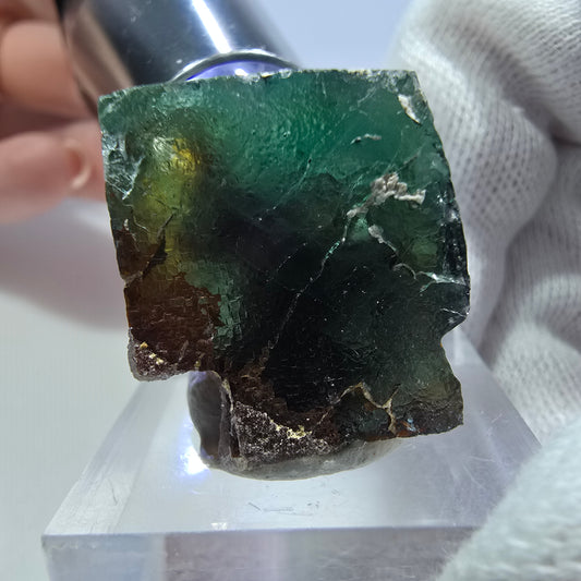 Spécimen de cube de fluorite fantôme transparente, vert violet brun zonal, Okorusu, Namibie, 31 x 20 x 19 mm