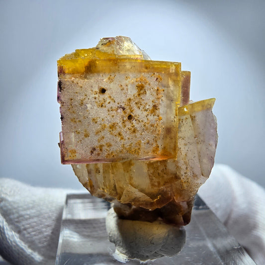 Klare Phantom Fluorit Würfel Stufe gelb Omehane, Namibia 33*23*15mm