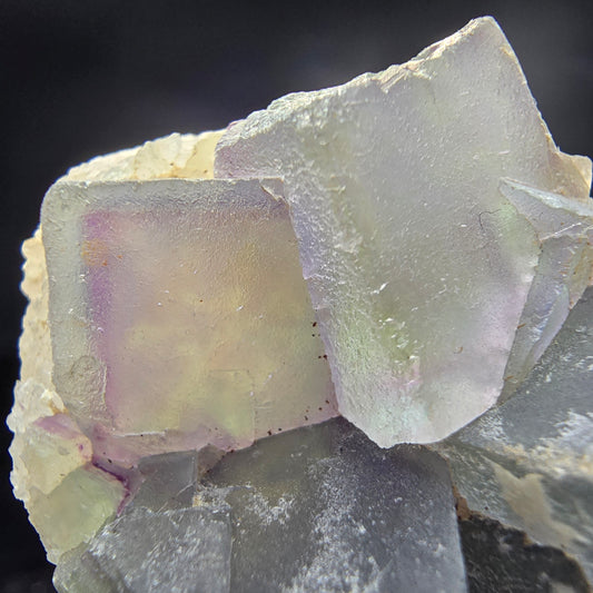 Phantom UV Fluorit Würfel auf Quarz Stufe Omehane, Namibia 46*37*22mm Sammlung