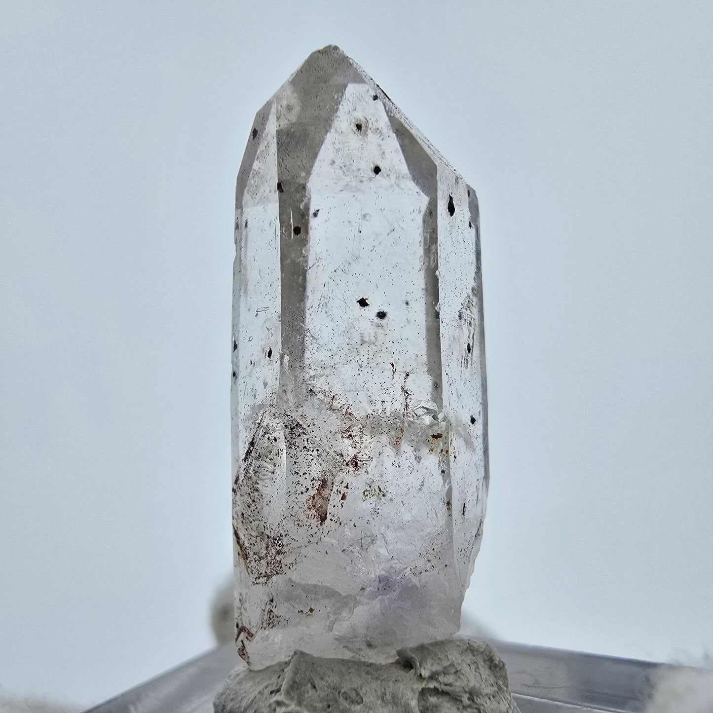 Klarer Phantom Hämatit Quarz Kristall Streep Mine, Goboboseb, Namibia 32*11*11mm