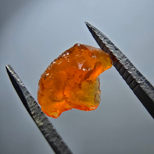 Seltener Feueropal Kristall, rot orange Mexiko 11*8*4mm