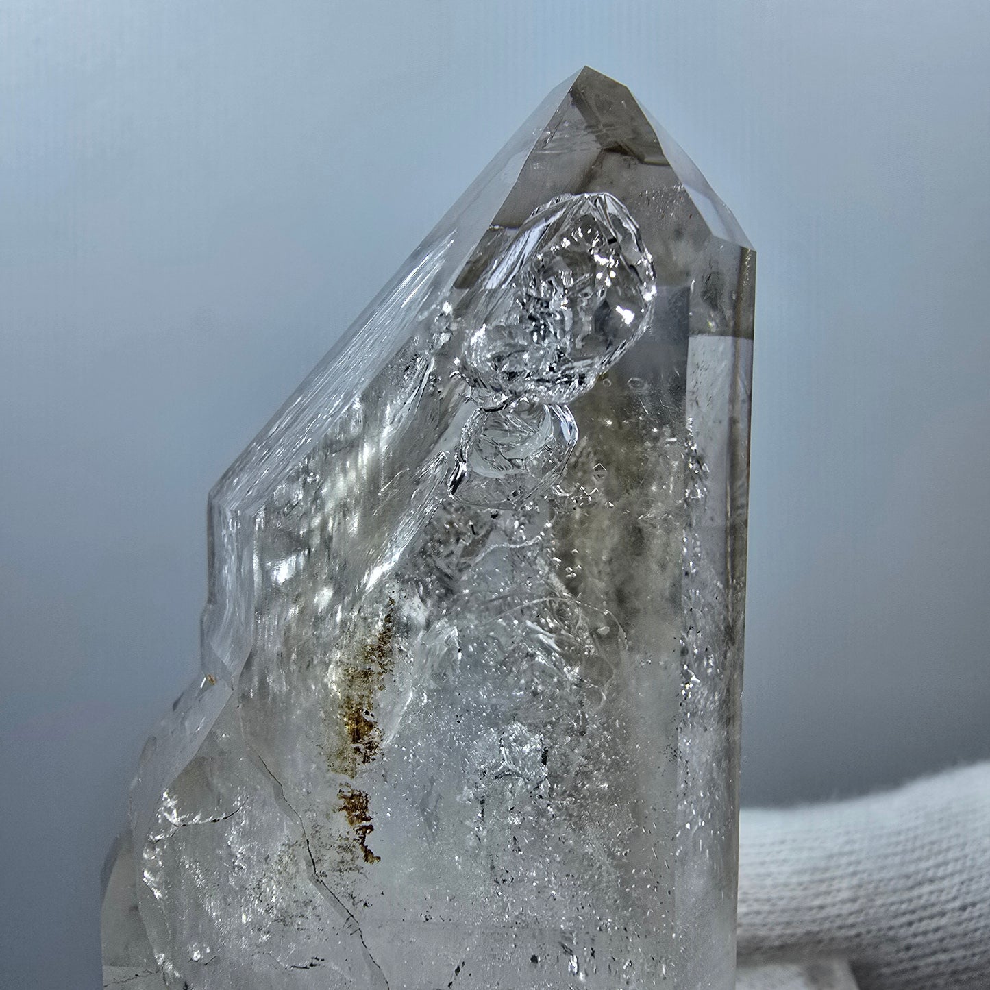 Sceptre DT Enhydro Squelette Quartz Fumé, 1 Gobob de Poche Bulle Valentine. Namibie 72 x 39 x 30 mm