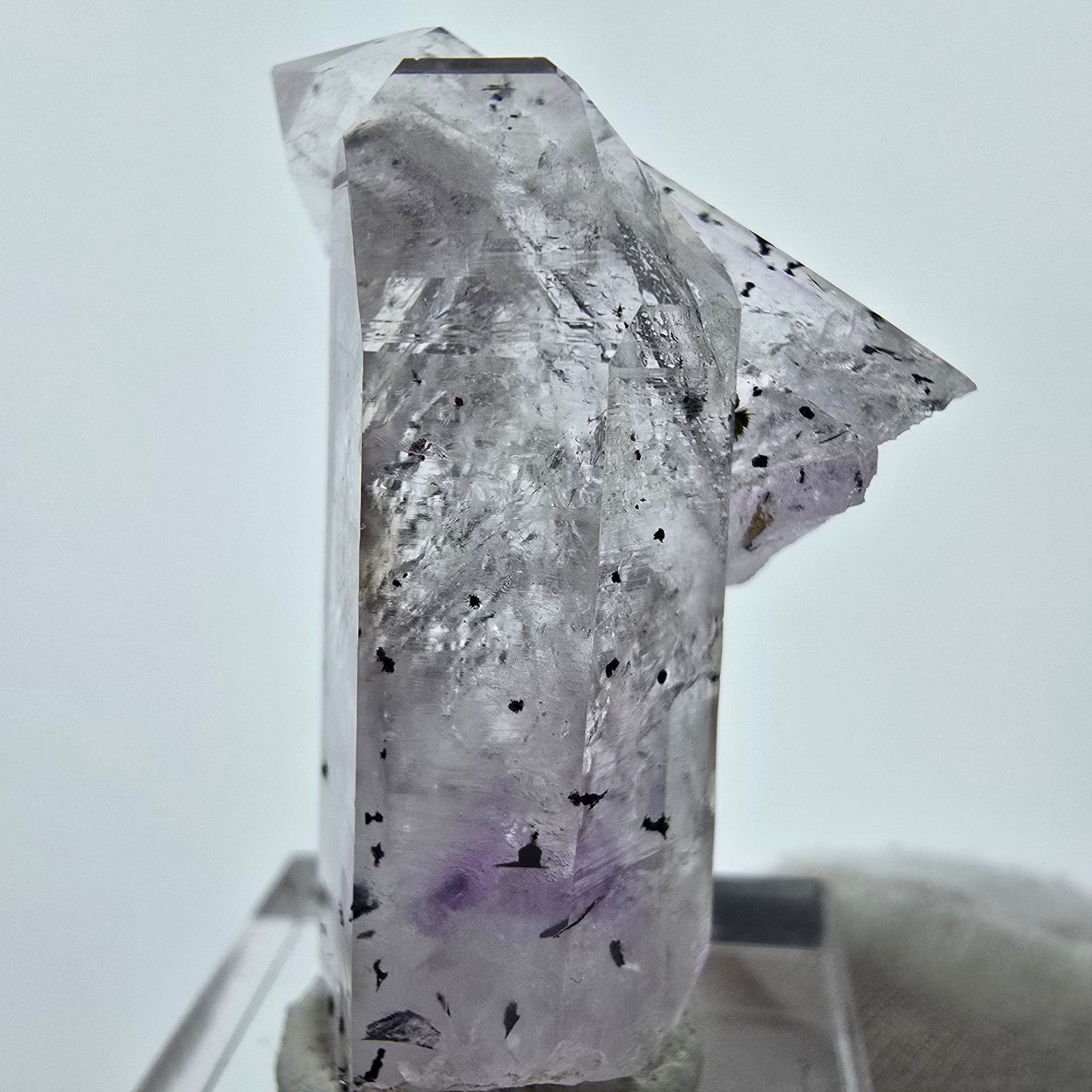Harlekin Phantom Amethyst mit Analcim Streep Mine Goboboseb Namibia 41*30*17mm