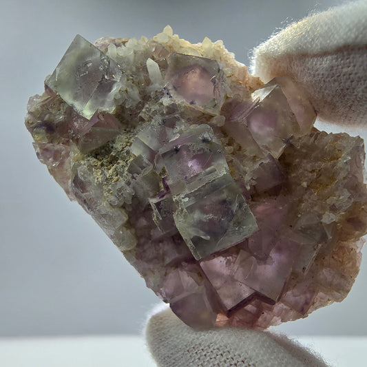 Seltene UV Phantom Fluorit Würfel, Quarz Stufe Brandberg, Namibia 47*31*18mm