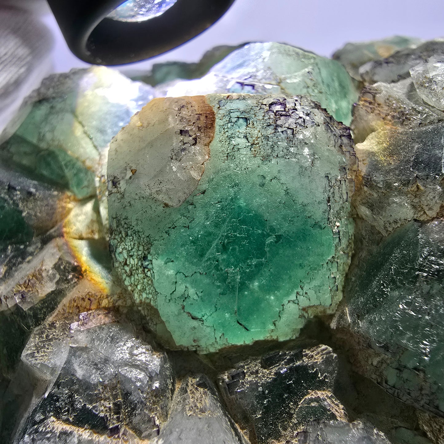 Cube de fluorite fantôme XL hexagonal à gradins zonal Erongo, Namibie 142 x 110 x 41 mm