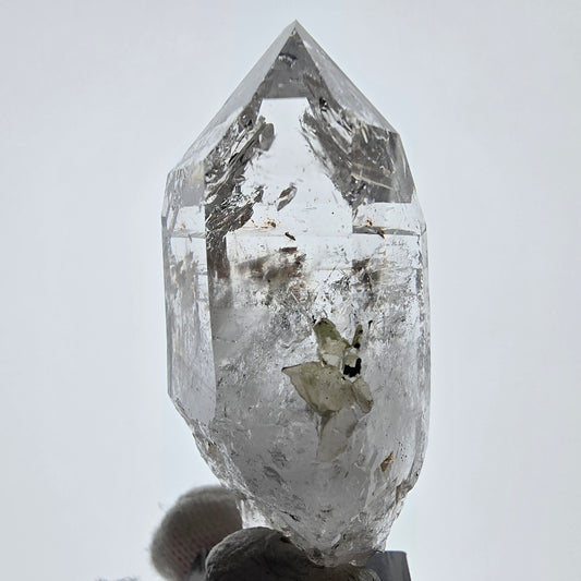 Sceptre de poche Saint-Valentin en quartz fumé fantôme squelette, Namibie 64 x 30 x 24 mm