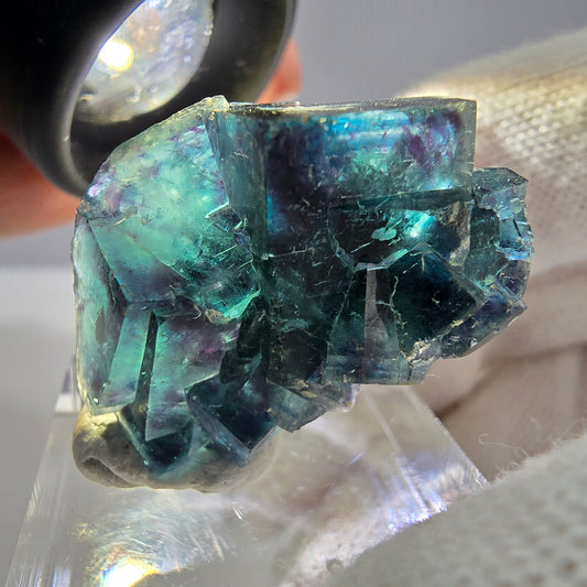 Spécimen de cube de fluorite fantôme, zonal – Nouvelle découverte ! Okorusu, Namibie, 30 x 20 x 17 mm