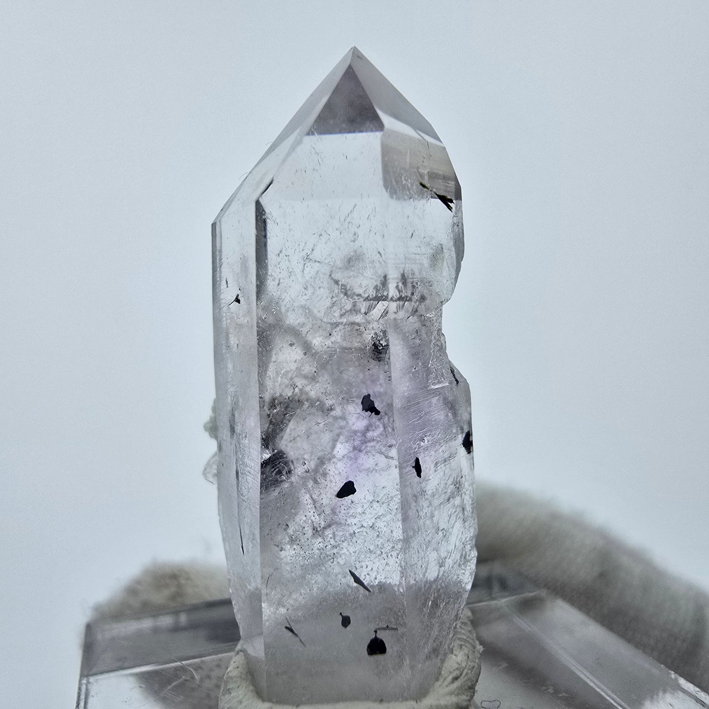 Phantom Amethyst mit Prehnit, Hämatit Streep Mine Goboboseb Namibia 32*14*11mm