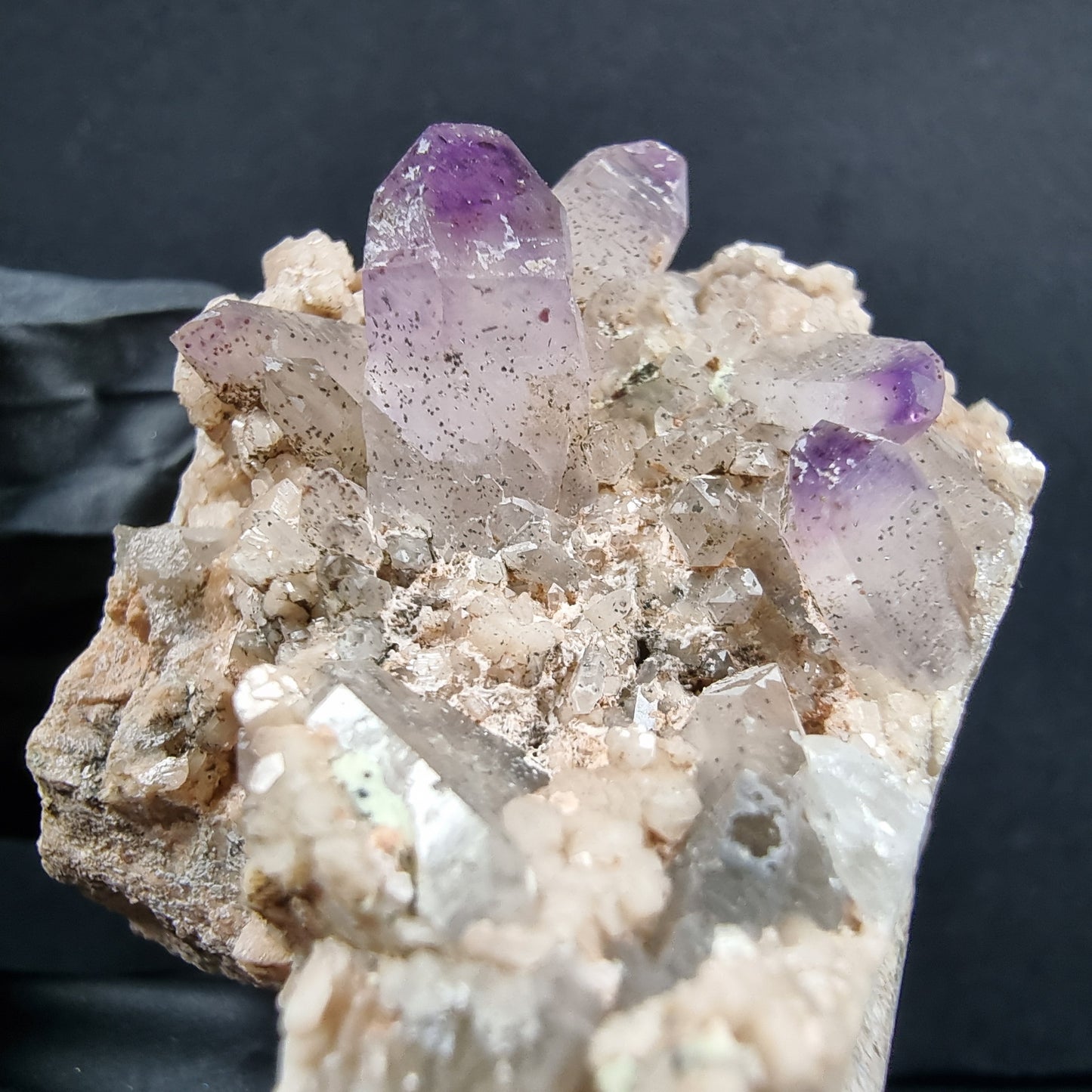 Seltene Brandberg Amethyst Stufe 48*34*36mm Brandberg, Namibia Sammlung