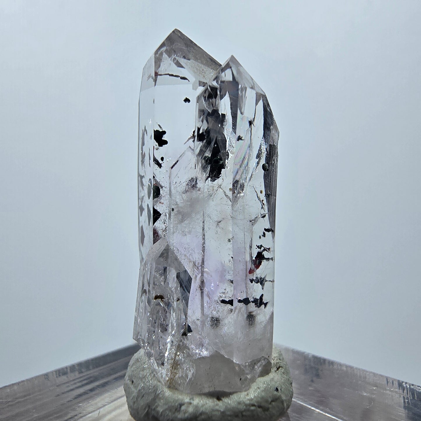 Quartz clair Harlequin Mine Point Streep, Goboboseb, Namibie 29 x 11 x 11 mm
