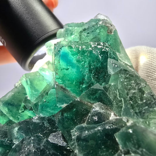 Grand cube de fluorite fantôme vert étagé Okorusu Namibie 102 x 78 x 28 mm