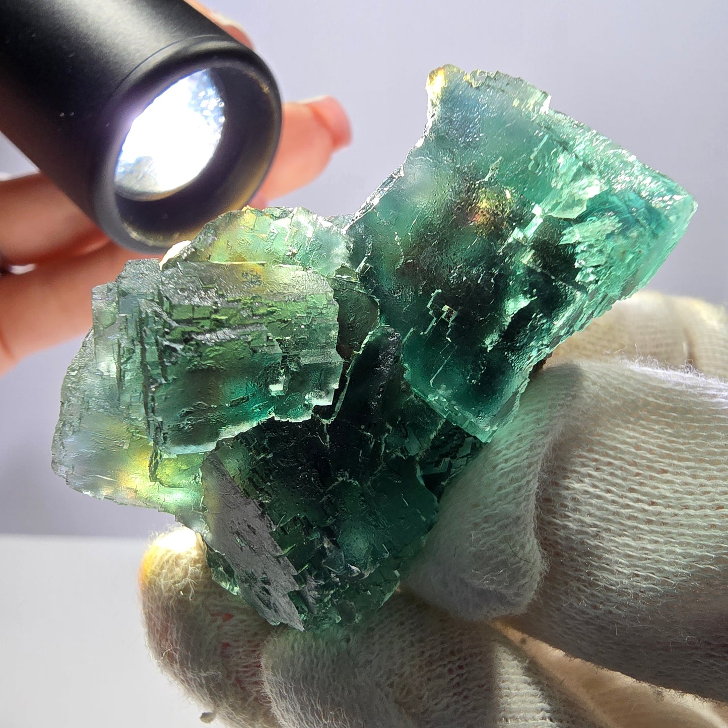 Rare spécimen de cube de fluorite fantôme, parqueté vert Okorusu, Namibie, 47 x 31 x 28 mm