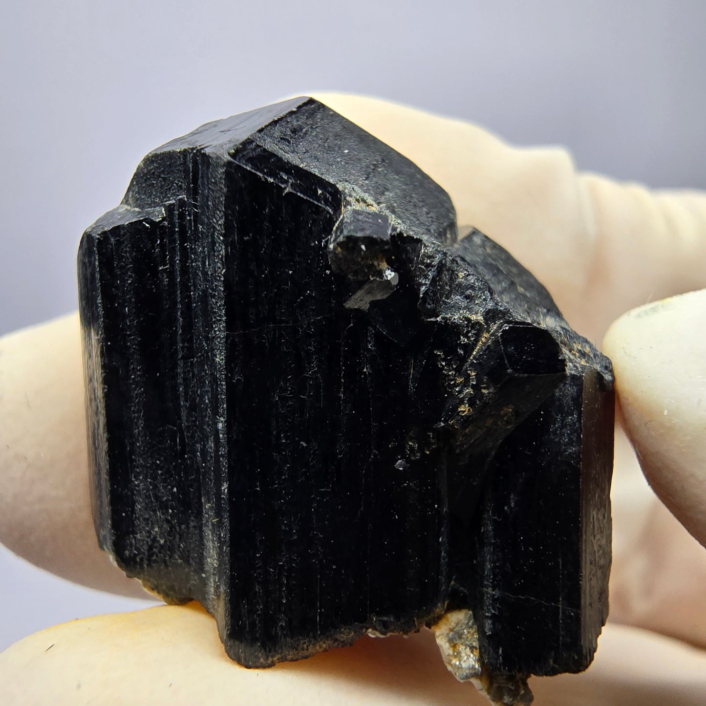 Symmetrische Schörl Turmalin Stufe Erongo, Namibia 26*21*13mm Mineraliensammlung