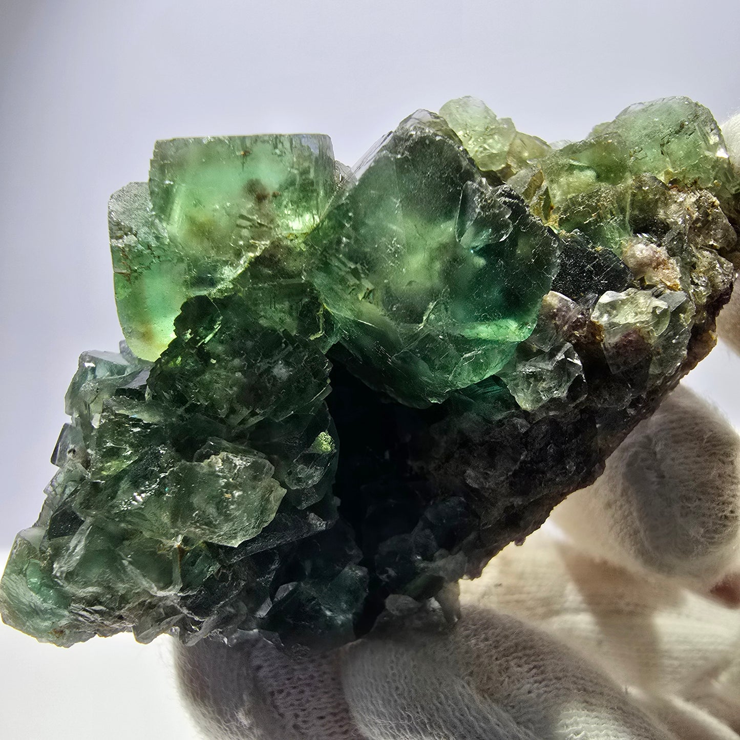 Phantom Fluorit Würfel Stufe parkettiert mit Quarz Okorusu Namibia 70*42*32mm