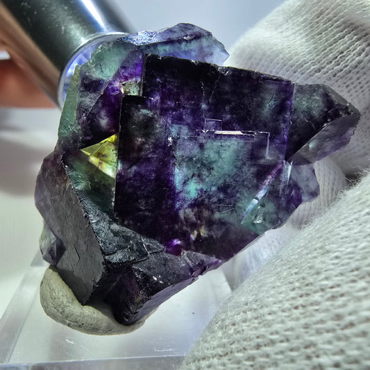 Rare spécimen de cube de fluorite fantôme, vert-violet zonal, Okorusu, Namibie, 43 x 34 x 16 mm