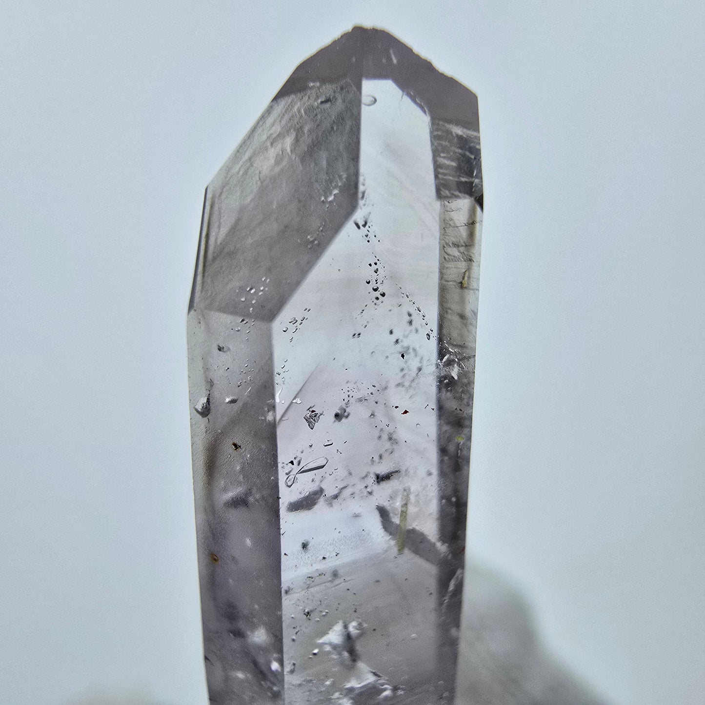 Améthyste fantôme lémurienne claire, mine Point Streep, Goboboseb, Namibie, 35 x 10 x 5 mm