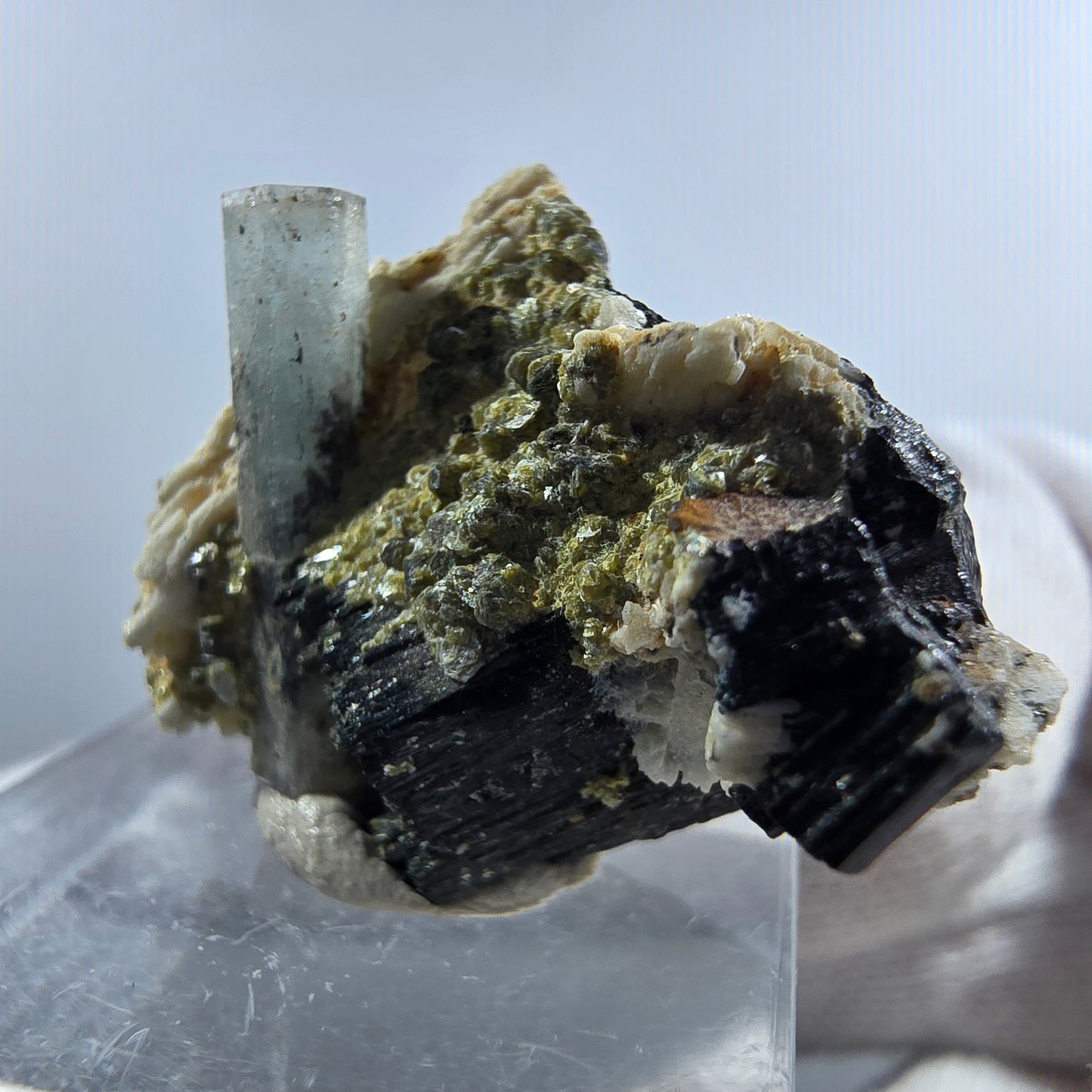 Aigue-marine de Setlene, tourmaline de Schörl, stade orthose Erongo, Namibie 27*25*17 mm