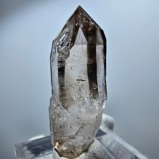 Klare Phantom Rauchquarz Zepter Spitze Goboboseb, Namibia 38*13*11mm