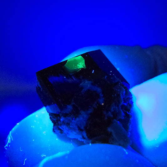 Sym. Schörl Tourmaline Orthoclase Hyalite Stage Erongo, Namibia 17*15*11mm Collection