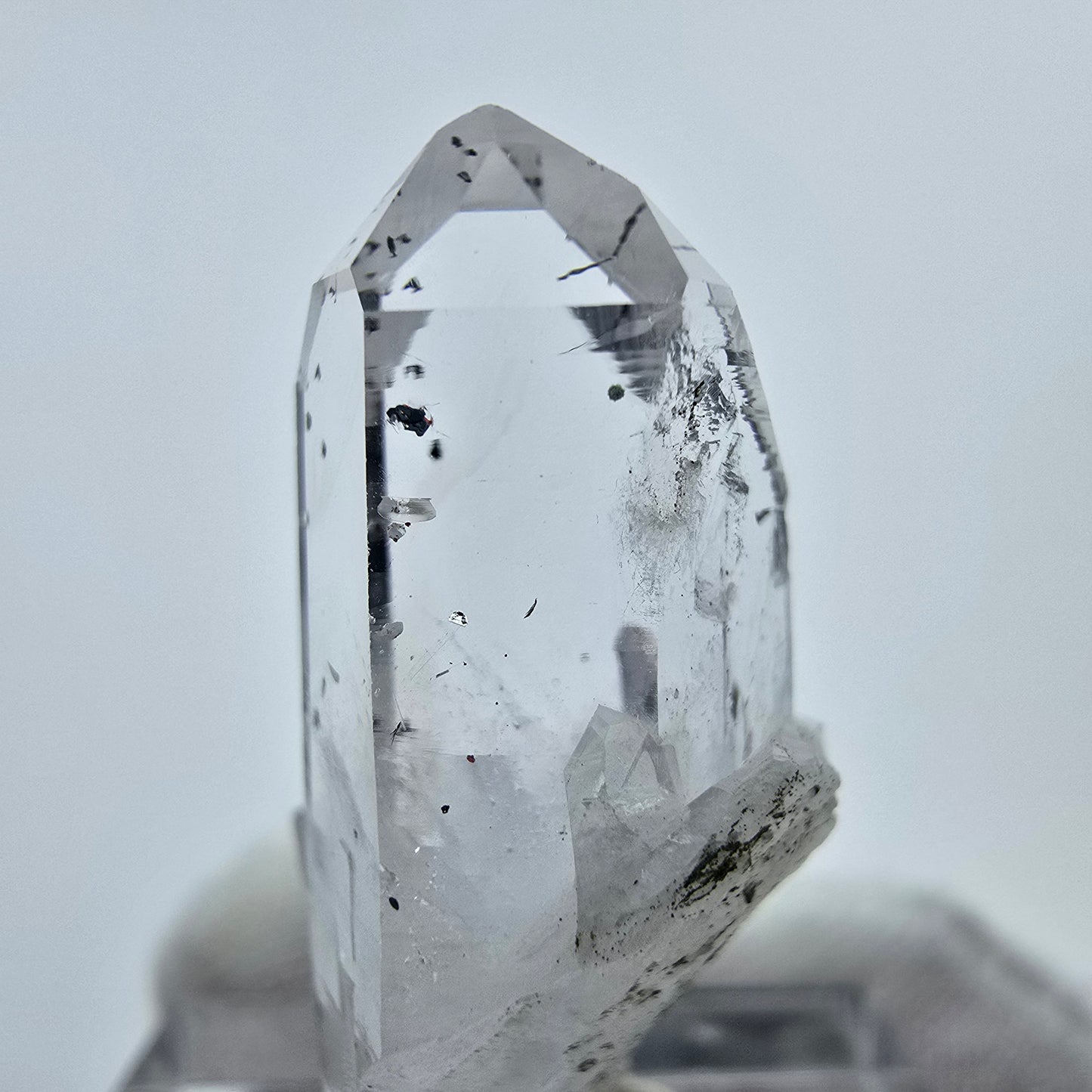 Klarer Harlekin Phantom Quarz Kristall Streep Mine, Goboboseb Namibia 31*15*11mm